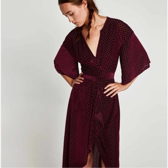 Zara Dresses & Skirts - ZARA•Trafaluc•Knotted Velvet Burgundy Diamond Bell Sleeve Midi Dress•Sz Large